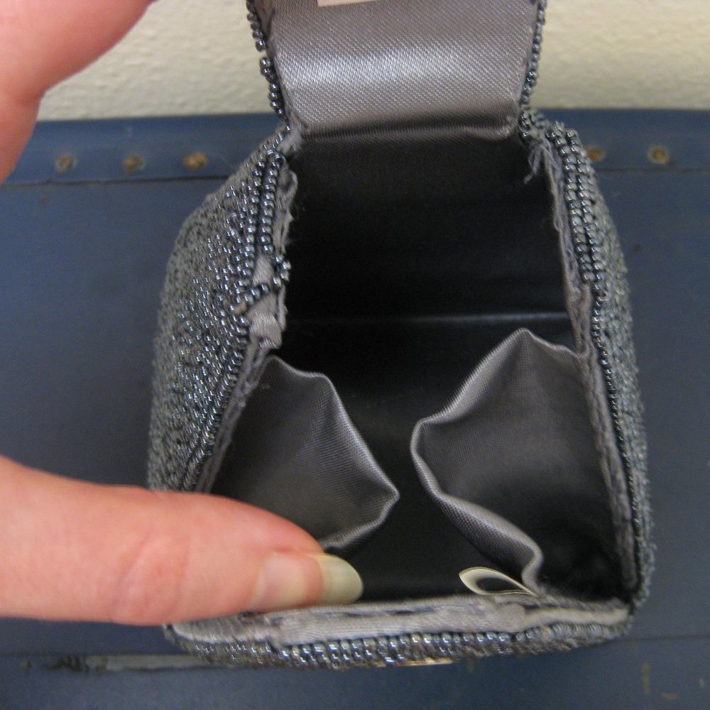 EUC blue beaded evening wristlet purse bag clutch - Picture 6 of 10